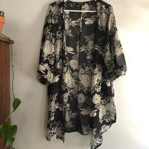 Black and white floral kimono